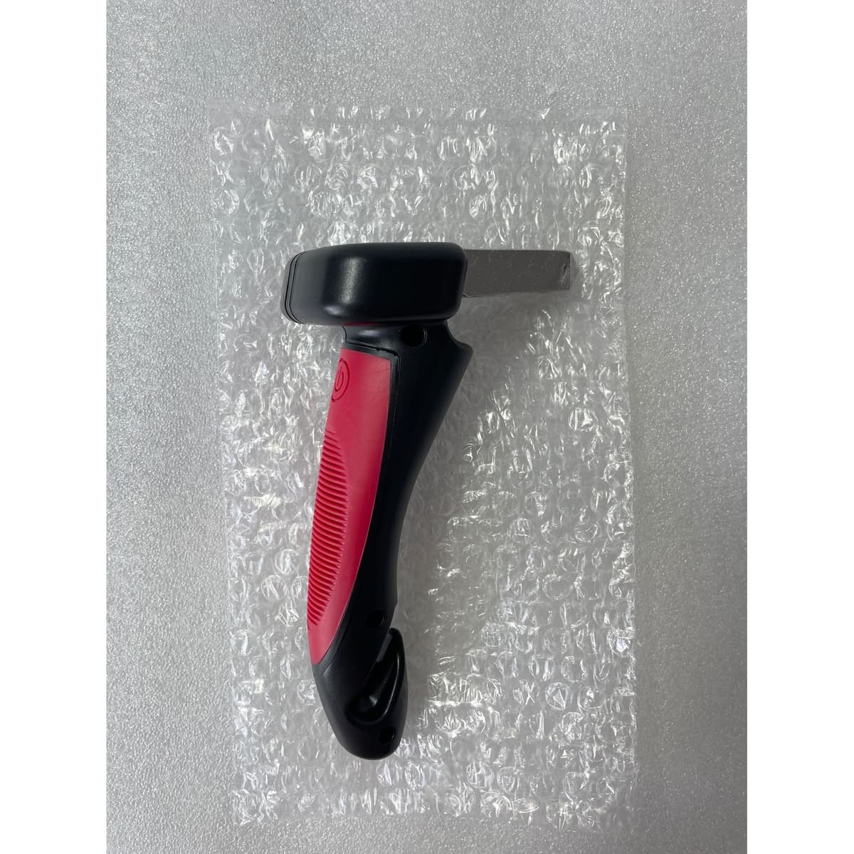Maner Auto 4 in 1, Flippy, Kit de Siguranta, Maner, LED, Cutter, Ciocan, din ABS si Aluminiu, 18 x 7 cm, Rosu/Negru — imaginea 2