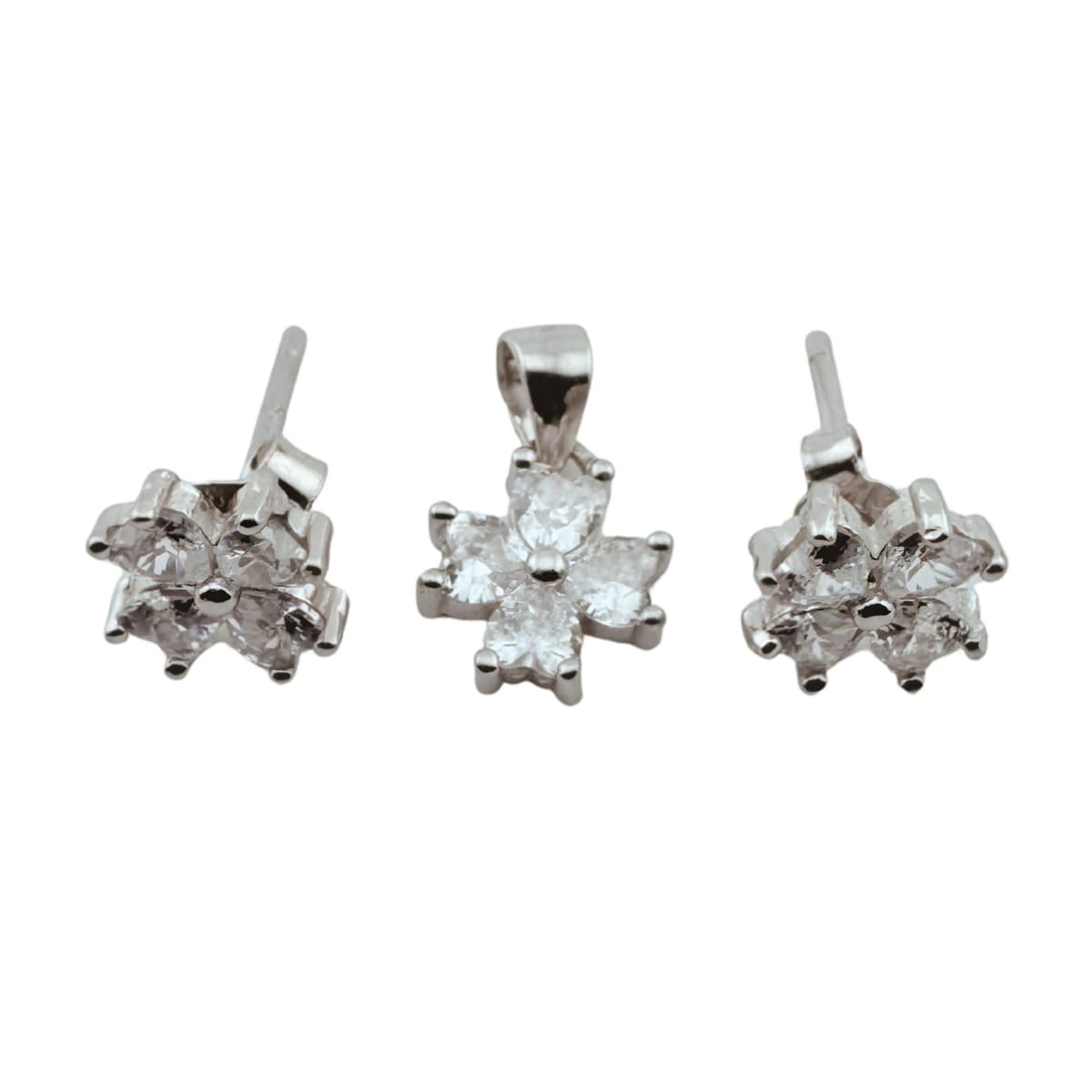 Set Cercei si Pandantiv, Jolie Silver, Argint 925, Model Floare 4 Petale, Pietre Zirconia Albe, 1.63 gr, Argintiu