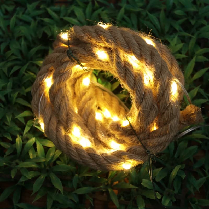 Instalatie Luminoasa, Flippy, cu Fir de Cupru, 3 m, 60 LED-uri, Model Sfoara de Canepa, cu Baterii, 8 Jocuri de Lumini